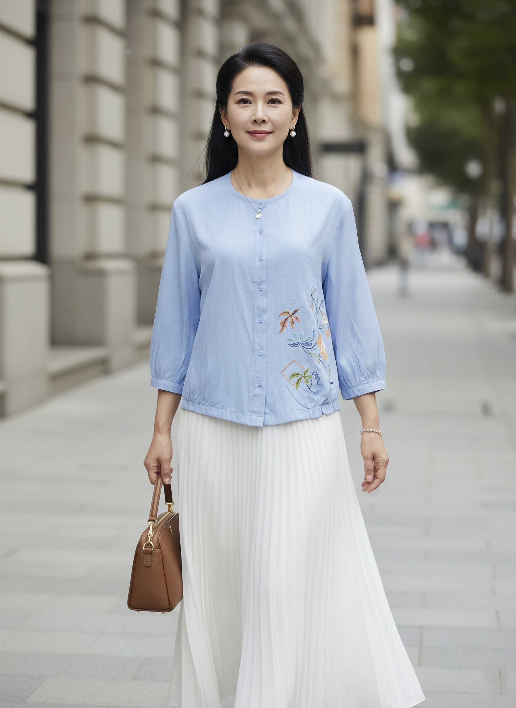 M COLLECTION | Áo Kiểu Nữ Trung Niên Tặng Mẹ, Bà Cổ Tròn Cài Nút Cotton Cát Thêu Hoa Tay Lỡ A12930