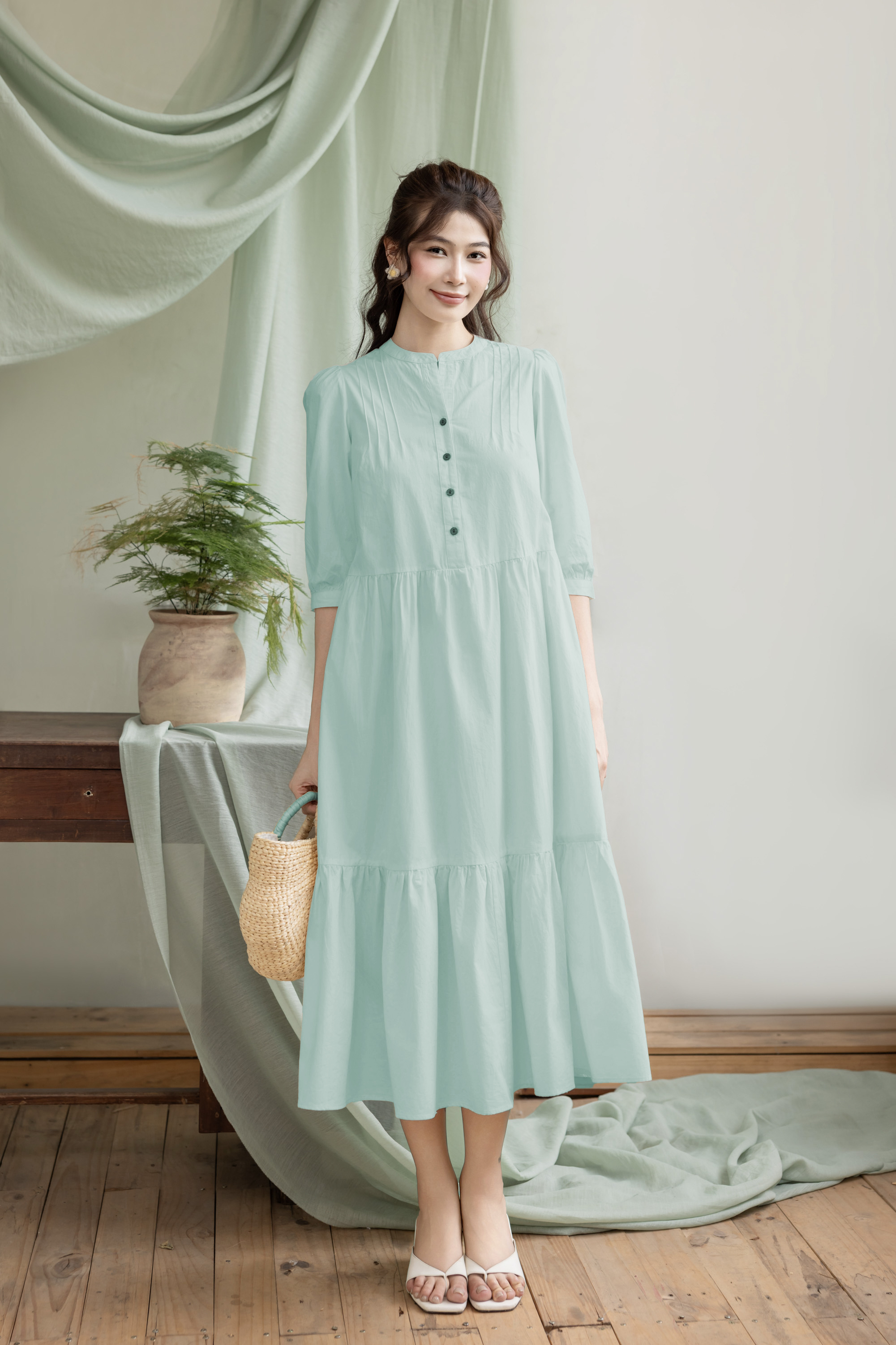 Swanlake | Váy Đầm Phom A Cổ Trụ Chất Liệu Cotton - D12355LW01