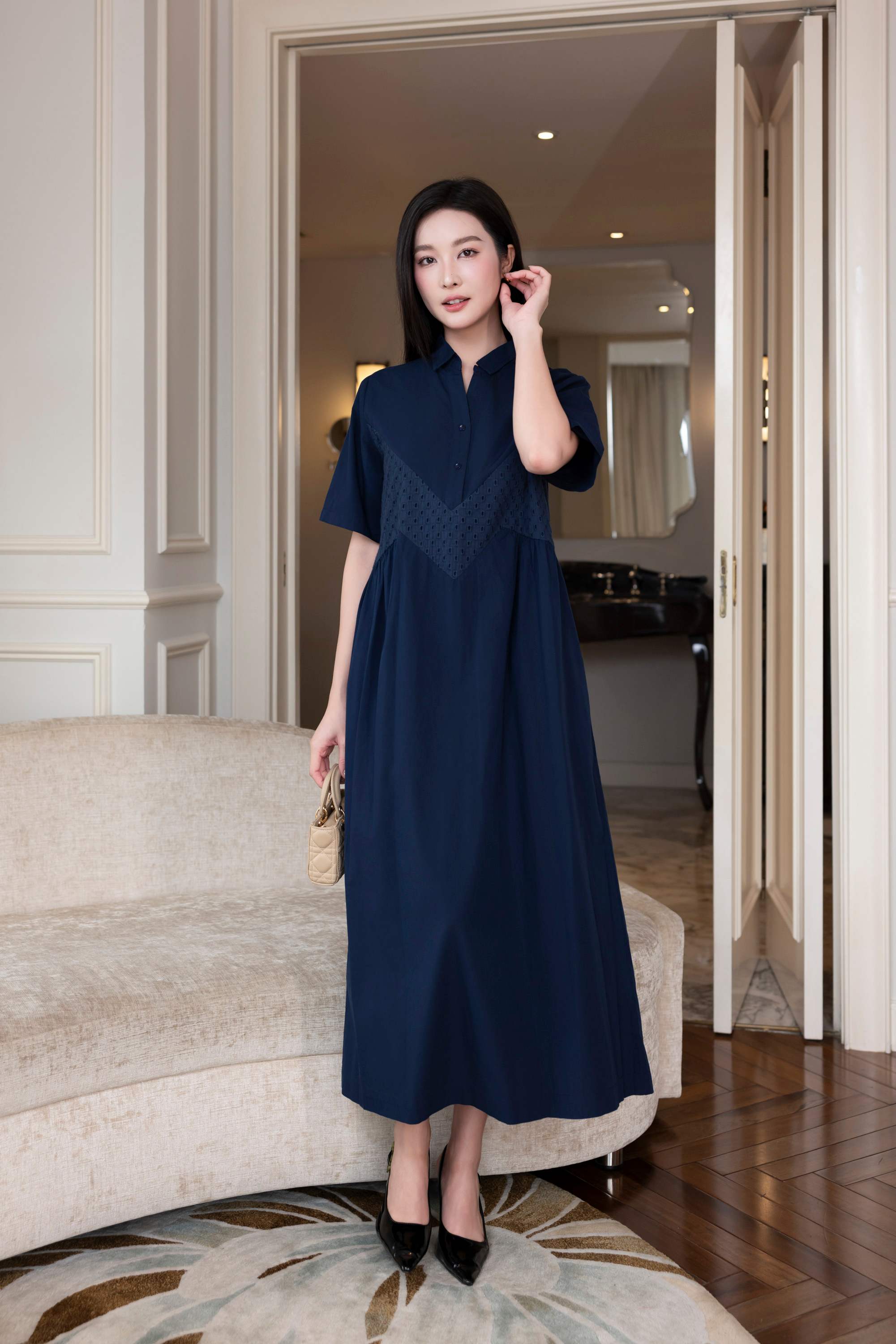 SWANLAKE | Váy Đầm Maxi Nữ Sơ Mi Suông Cài Nút Vải Cotton Phối Lưới Tay Ngắn Nhấn Eo Công Sở D12788LW01