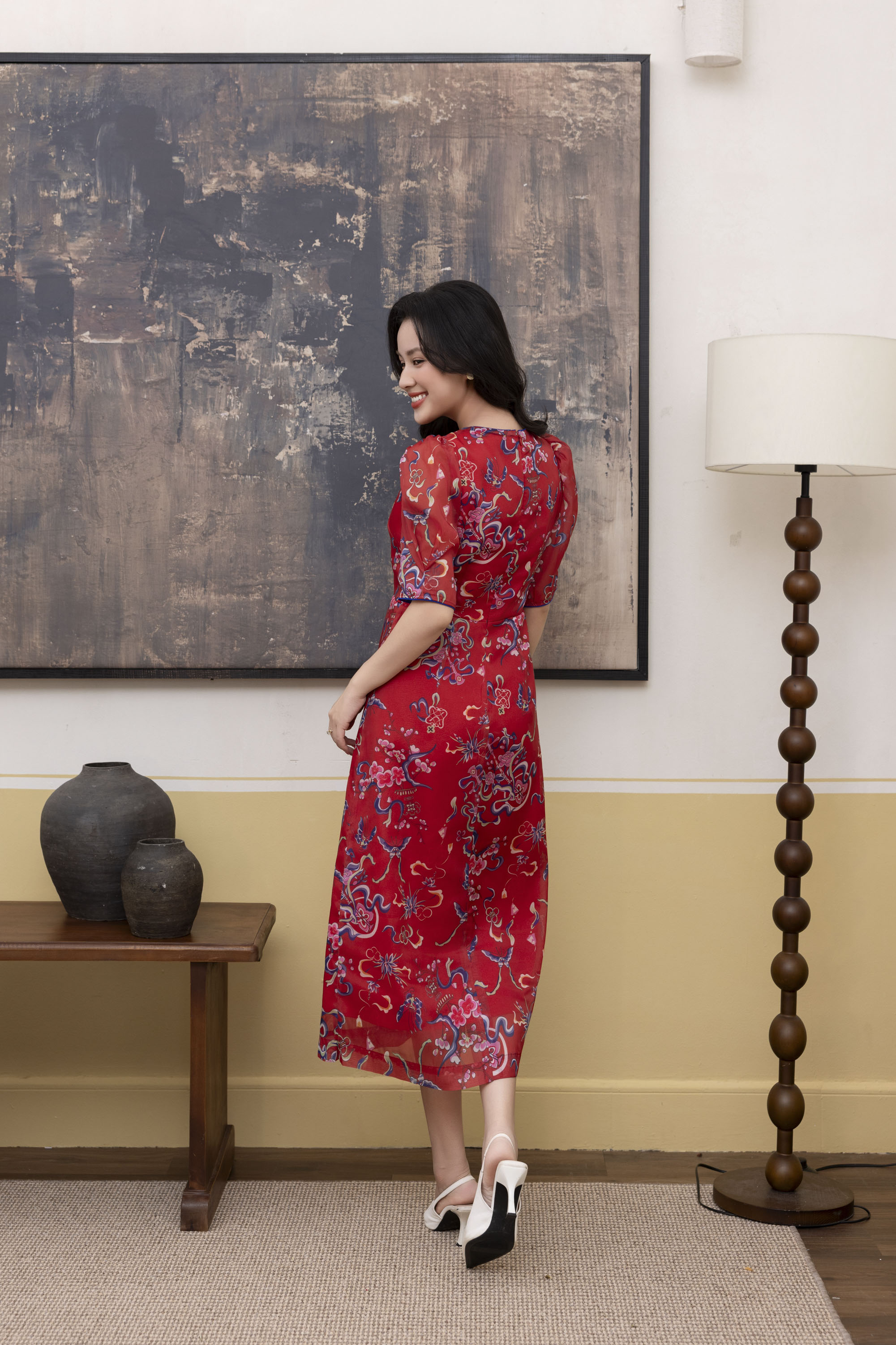 SWANLAKE | Váy Đầm Nữ Maxi Suông Vải Tơ In Hoa Cổ Tròn Tay Bí Phồng Chiết Eo Đi Tiệc Công Sở D13245LW01