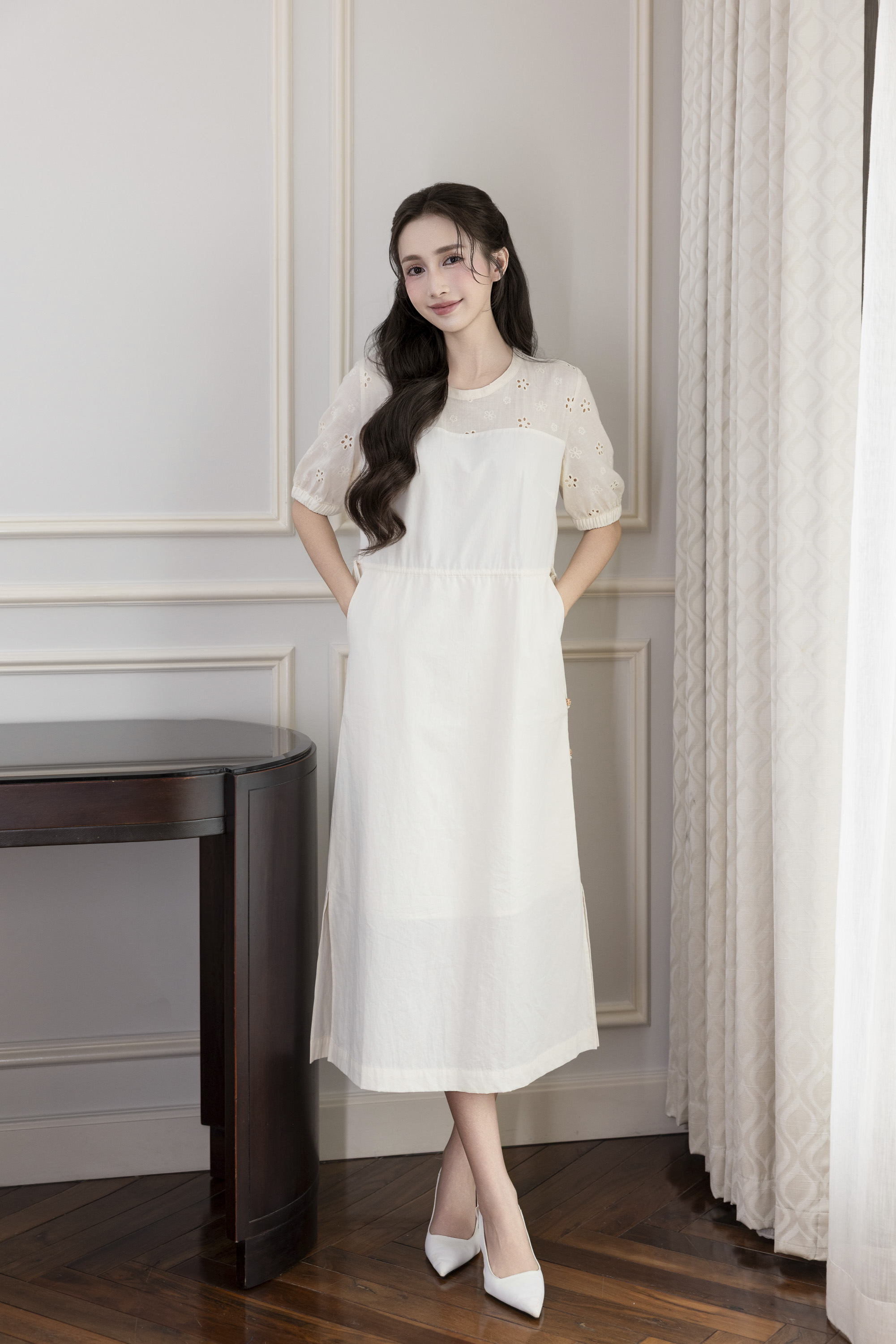 Váy Đầm Nữ Maxi Suông Vải Cotton Phối Ren Thêu Hoa Đục Lỗ 2 Lớp Có Túi Dạo Phố D13076LW01