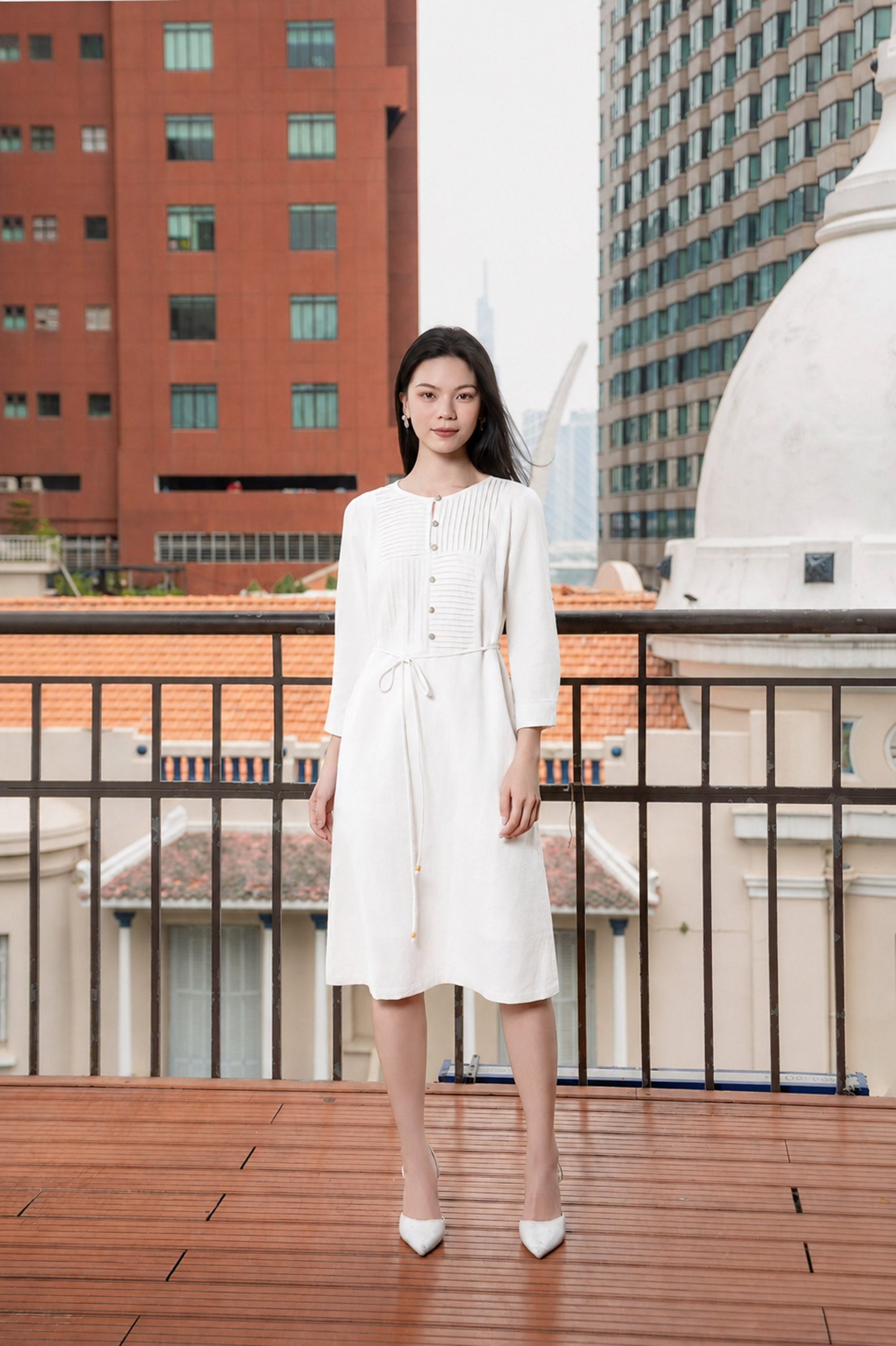 SWANLAKE | Váy Đầm Nữ Suông Cổ Tròn Cài Nút Tay Lỡ Vải Linen Dây Thắt Eo Công Sở Thanh Lịch D13306LW01