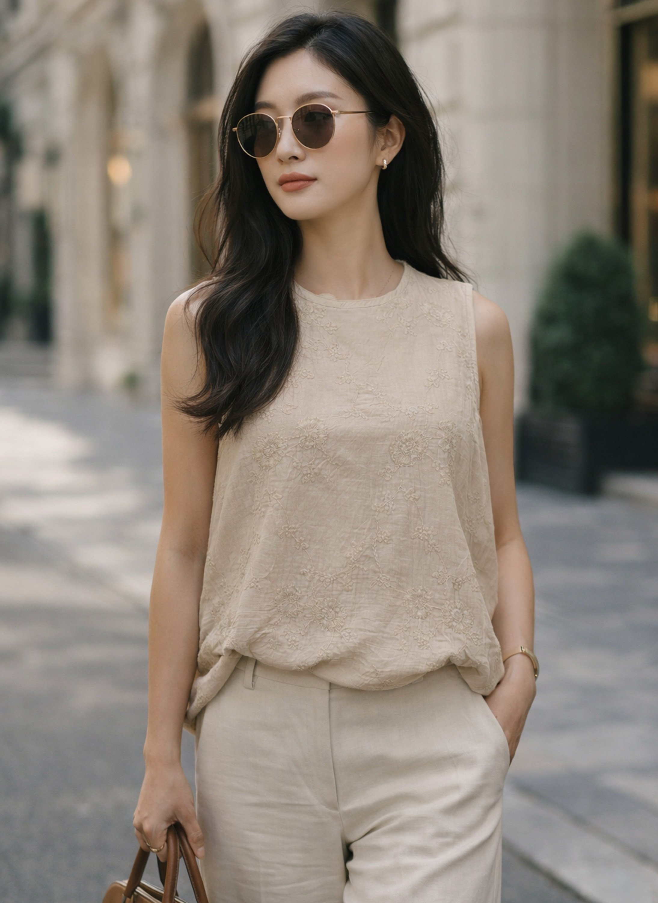 SWANLAKE | Áo Kiểu Nữ Vải Cotton Thêu Hoa Sát Nách Cổ Tròn Trẻ Trung Năng Động Dạo Phố Hè A13744LW01