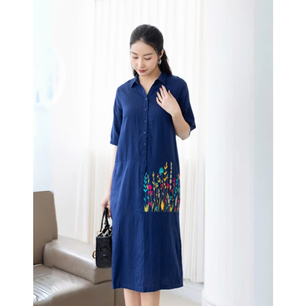 Đầm Sơ Mi Thêu Swanlake - D11297LW04