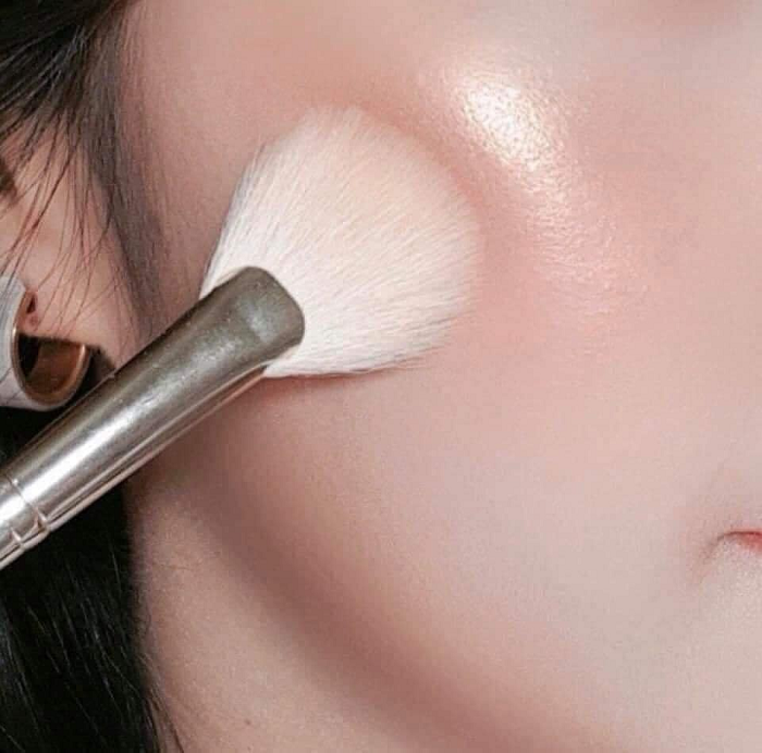 Phấn Bắt Sáng Catrice Glow Lover Oil - Infused Highlighter 8g