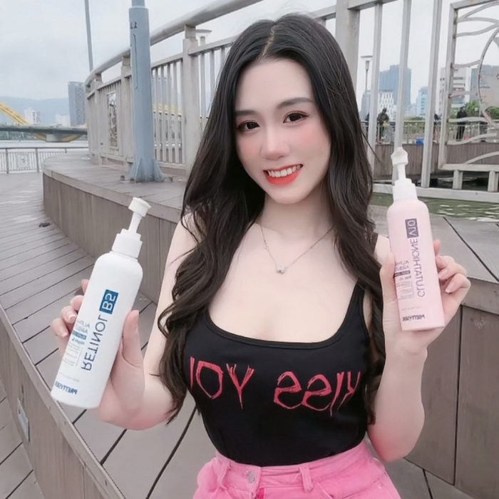 Kem dưỡng trắng da body Prettyskin Glutathione V10 & Retinol B5 250ml