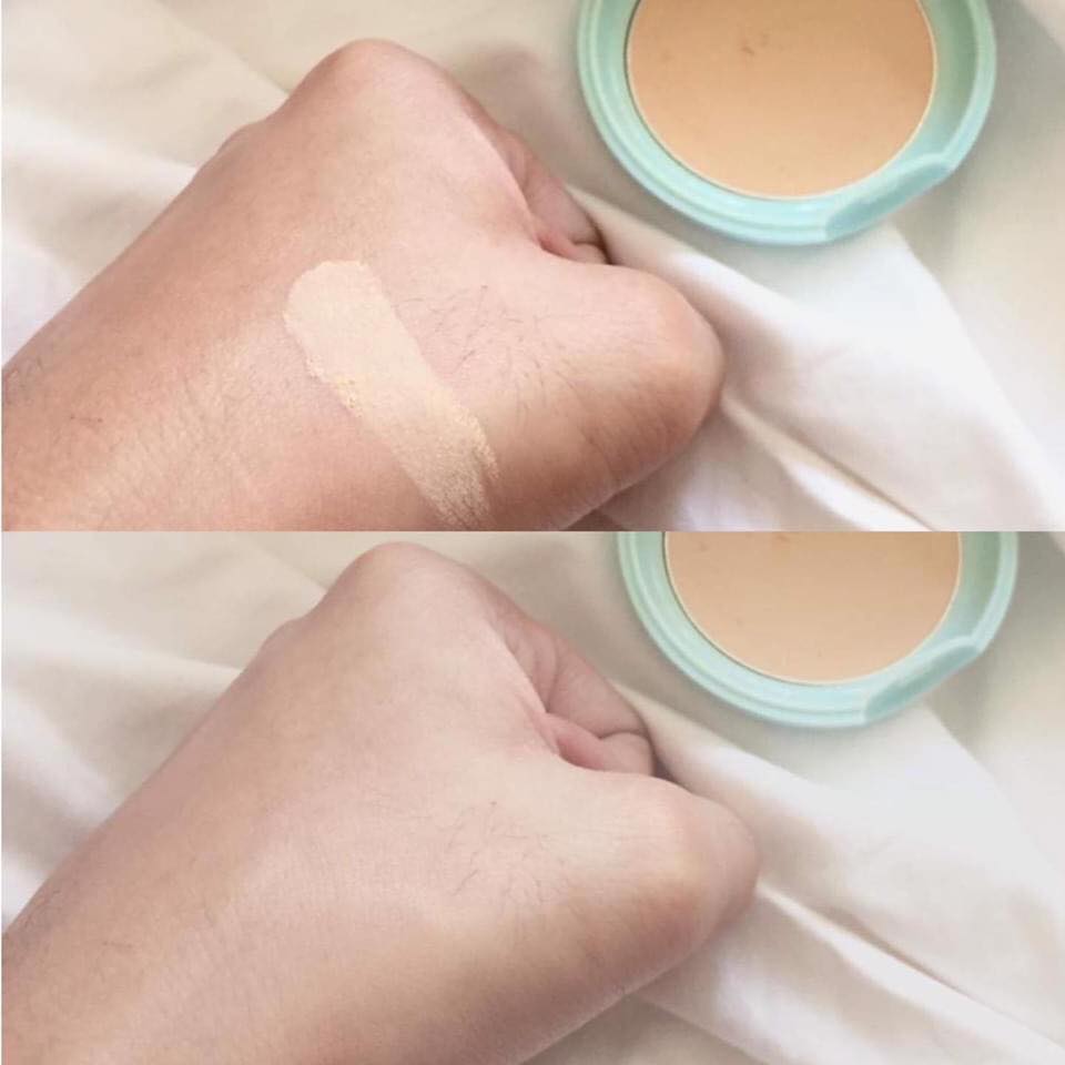 Phấn Phủ Nén Kiềm Dầu The Face Shop Oil Clear Smooth & Bright Powder SPF30 PA+++ 9g