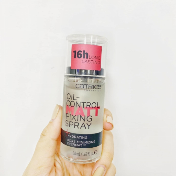 Xịt Khóa Nền Catrice Oil-Control Matt Fixing Spray 16h - Chống Dầu, Lâu Trôi, Mịn Màng