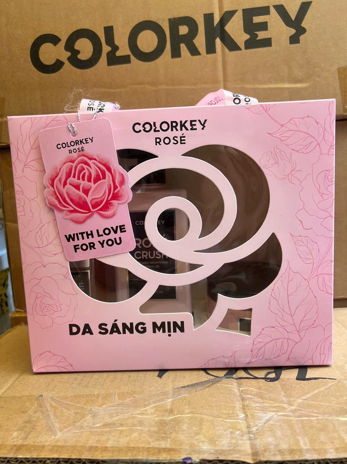 F523 - COLORKEY - Set Quà Da Sáng Mịn Colorkey Rose (Xịt thơm body , Gel tắm, Tẩy da chết body)