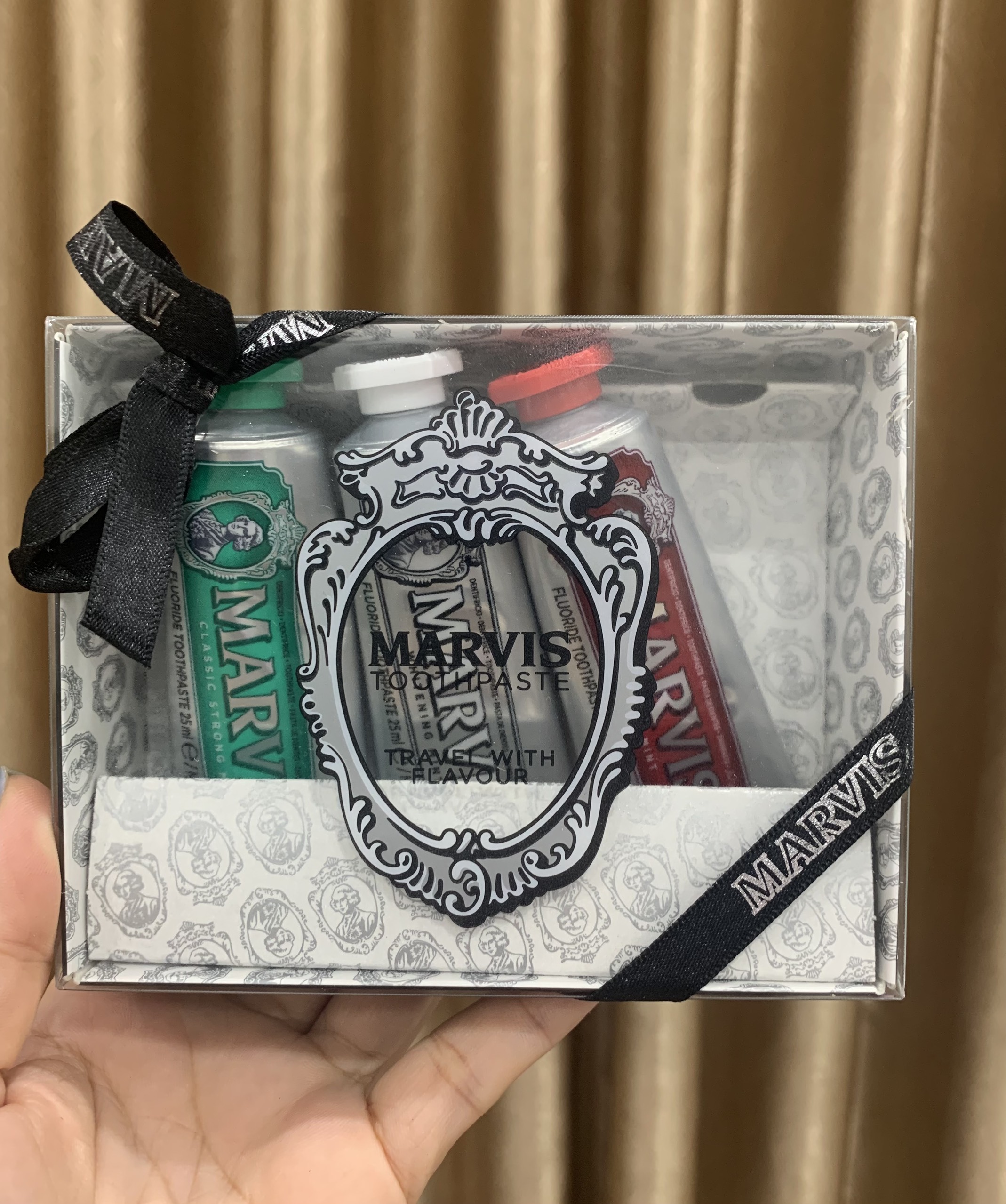 Set 3 Tuýp Kem Đánh Răng Marvis 25ML Cao Cấp Trắng Răng