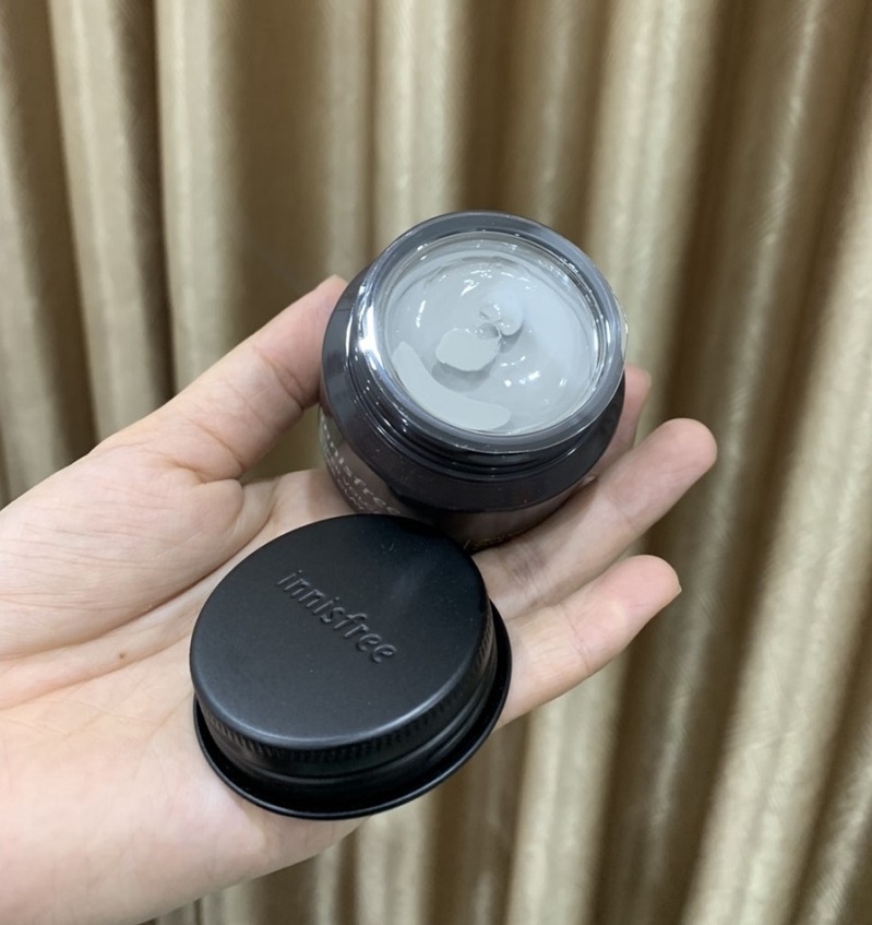 Mặt Nạ Tro Núi Lửa Innisfree giảm Mụn Đầu Đen Super Volcanic Pore Clay Mask 2X