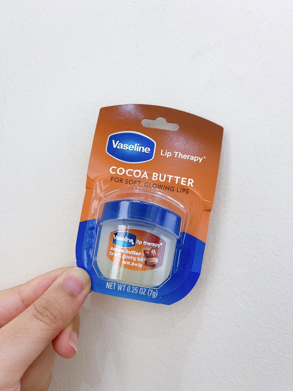 Sáp dưỡng môi Vaseline Lip Therapy 7g - Mỹ (3 màu: Xanh - Orginal, Vàng- Creme Brulee và Nâu - Cocoa Butter)