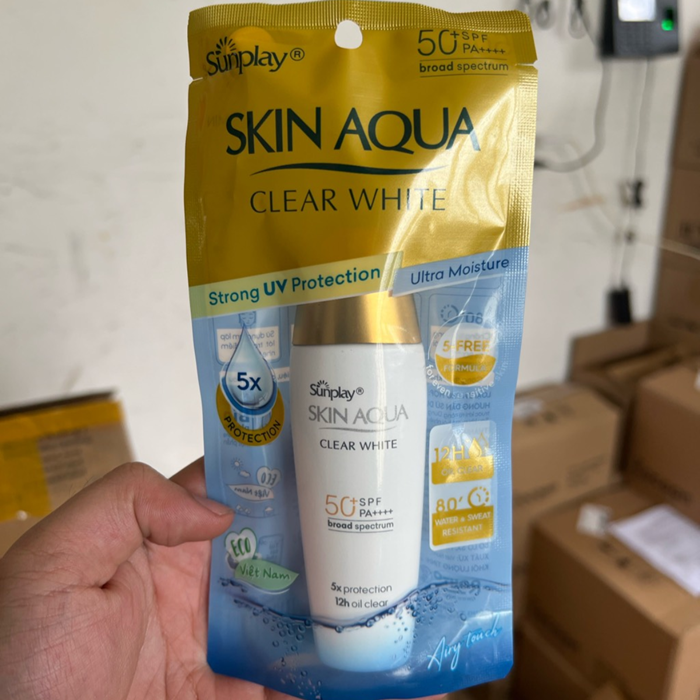 Sữa Chống Nắng Hàng Ngày Dưỡng Trắng Cho Da Dầu Sunplay Skin Aqua Clear White SPF50 Nhật Bản Dung Tích 25g - 55g