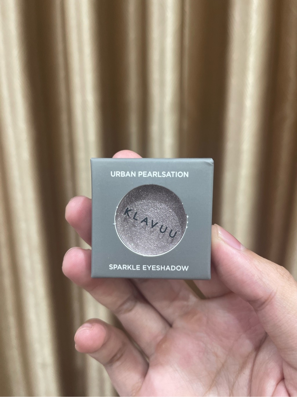 a21 - Nhũ Mắt Klavuu Urban Pearlsation Sparkle Eyeshadow 1.4g