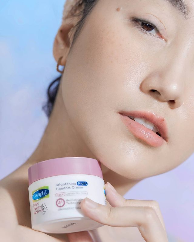Kem dưỡng ẩm sáng da ban đêm Cetaphil Bright Healthy Radiance Brightening Night Comfort Cream 50g