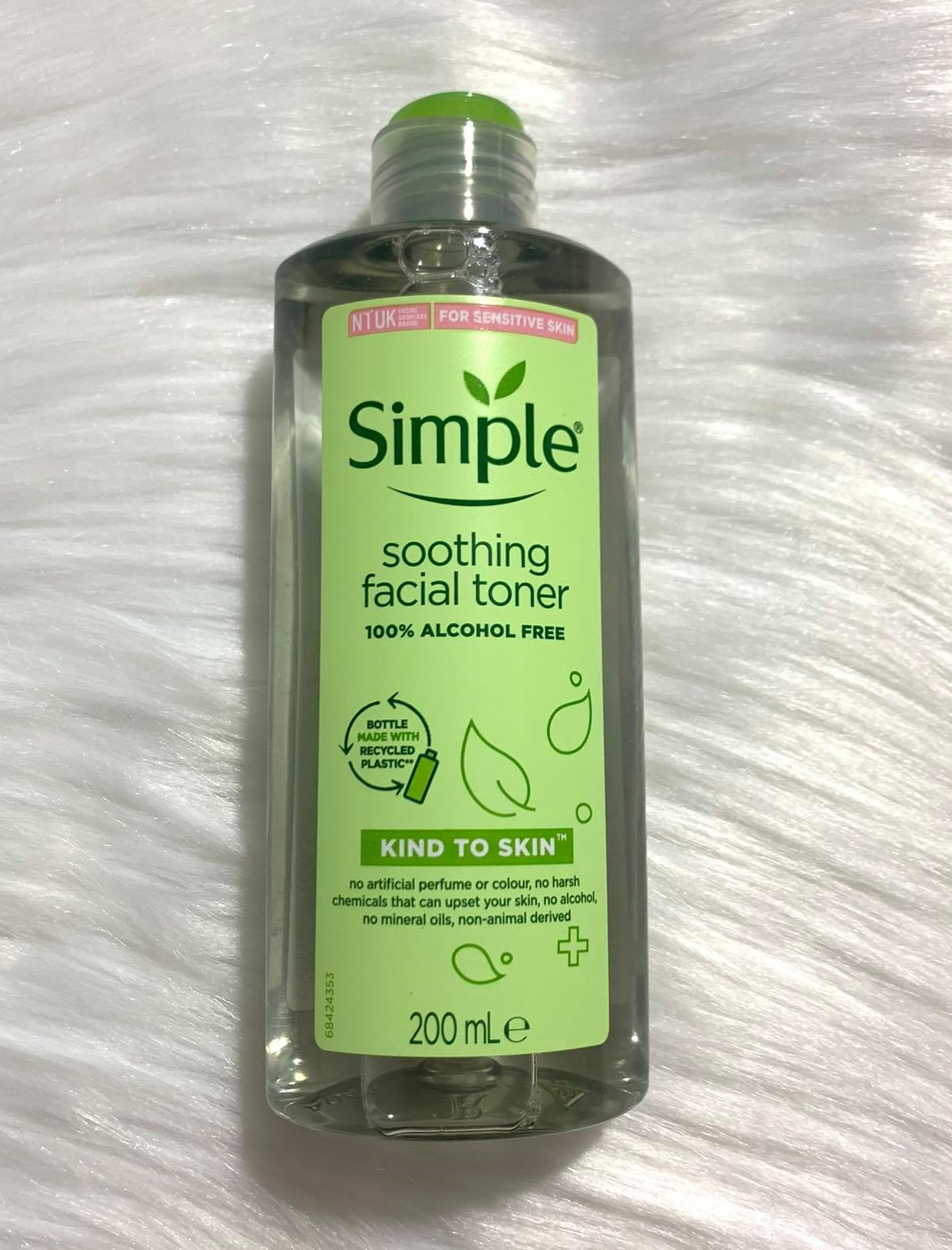Nước Hoa Hồng Simple Soothing Facial Toner Simple 200ml ( Mẫu cũ )