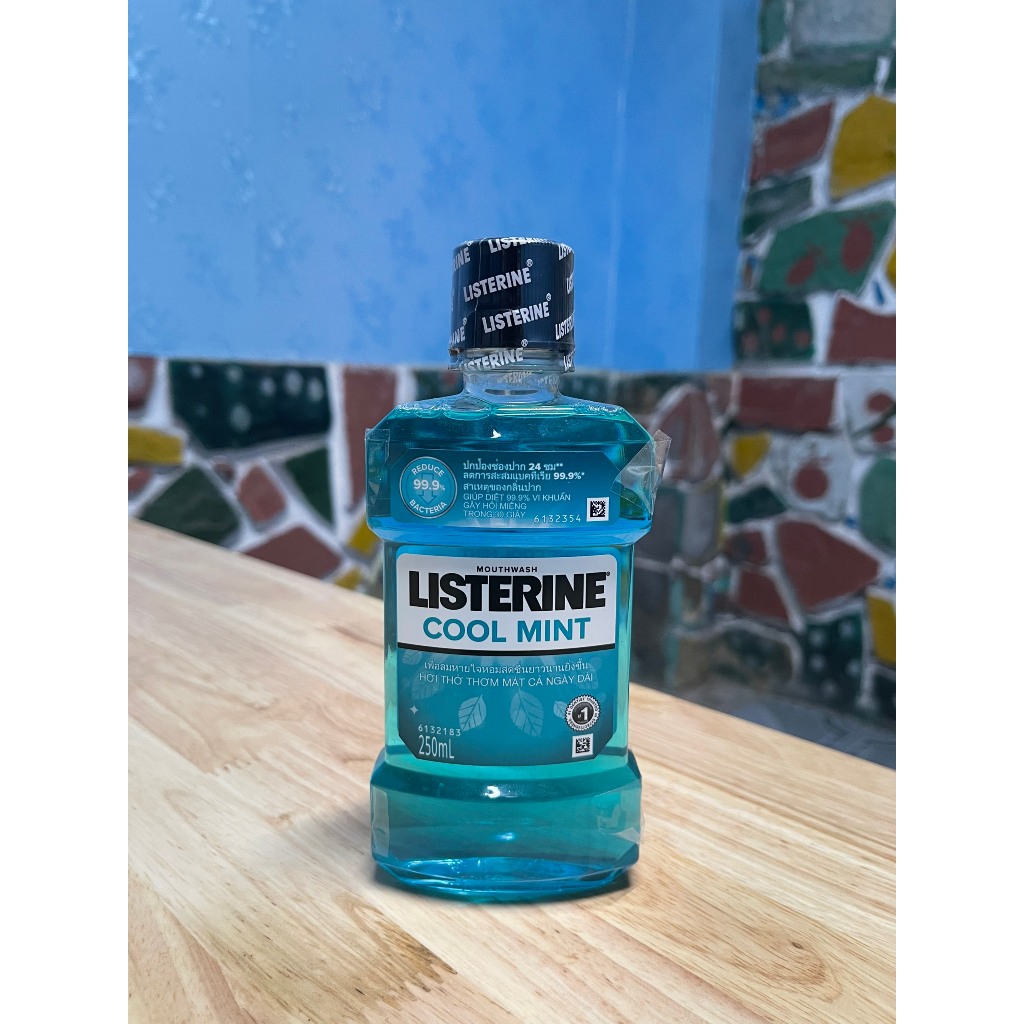 Nước Súc Miệng Giữ Hơi Thở Thơm Mát Listerine Cool Mint 250ml