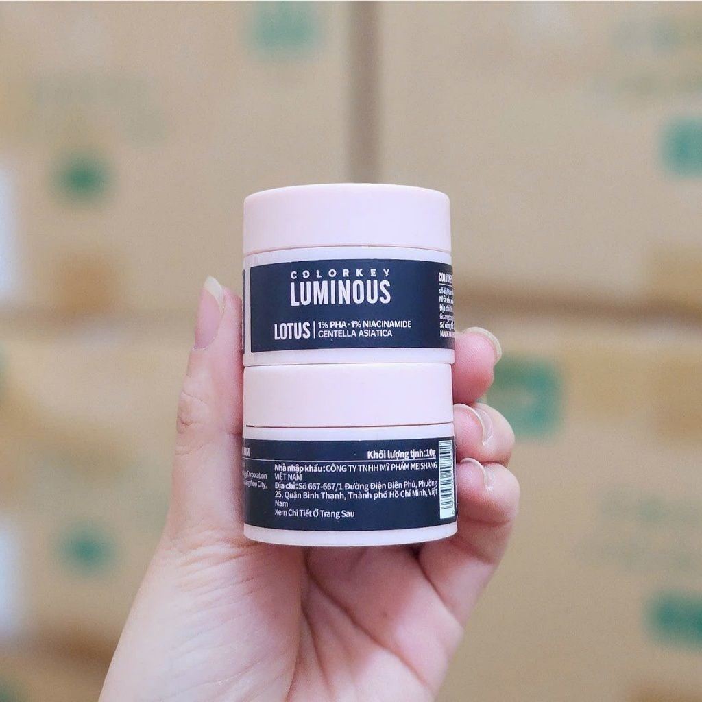 f091, f088 - Mặt Nạ đất sét bùn khoáng Colorkey Luminous Green Tea Purifying Cleansing Clay 60g & 10g LYO