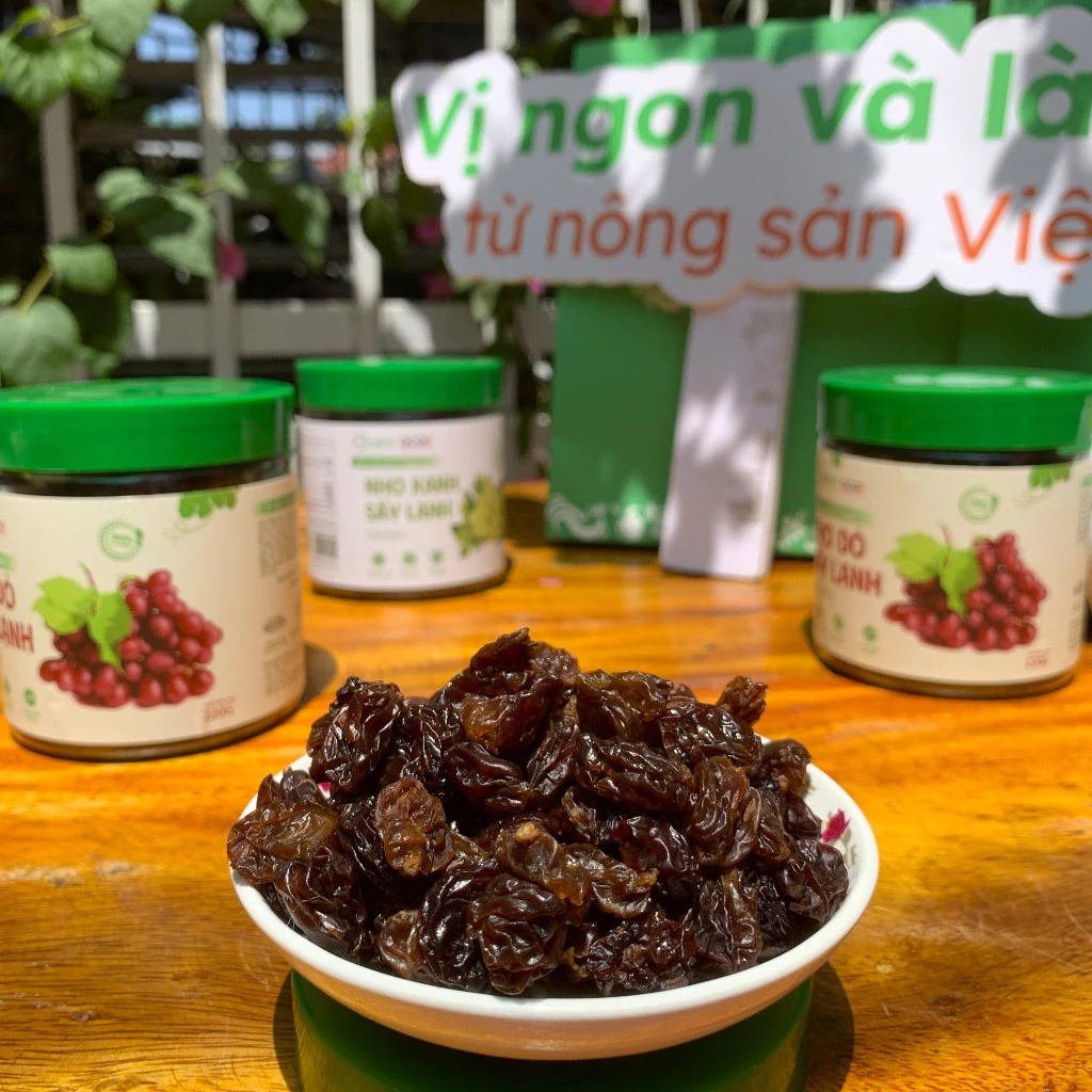 e580 - Nho Đỏ Sấy Lạnh Không Đường Rangfarm 220g (Có hạt ăn cả hạt)