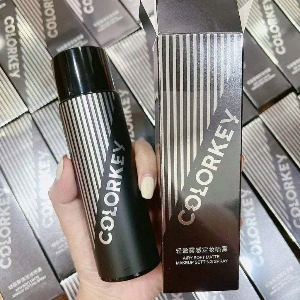 e953 - Xịt Khóa Nền COLORKEY Kiểm Soát Kiềm Dầu, Hỗ Trợ Cấp Ẩm 100ml LYO