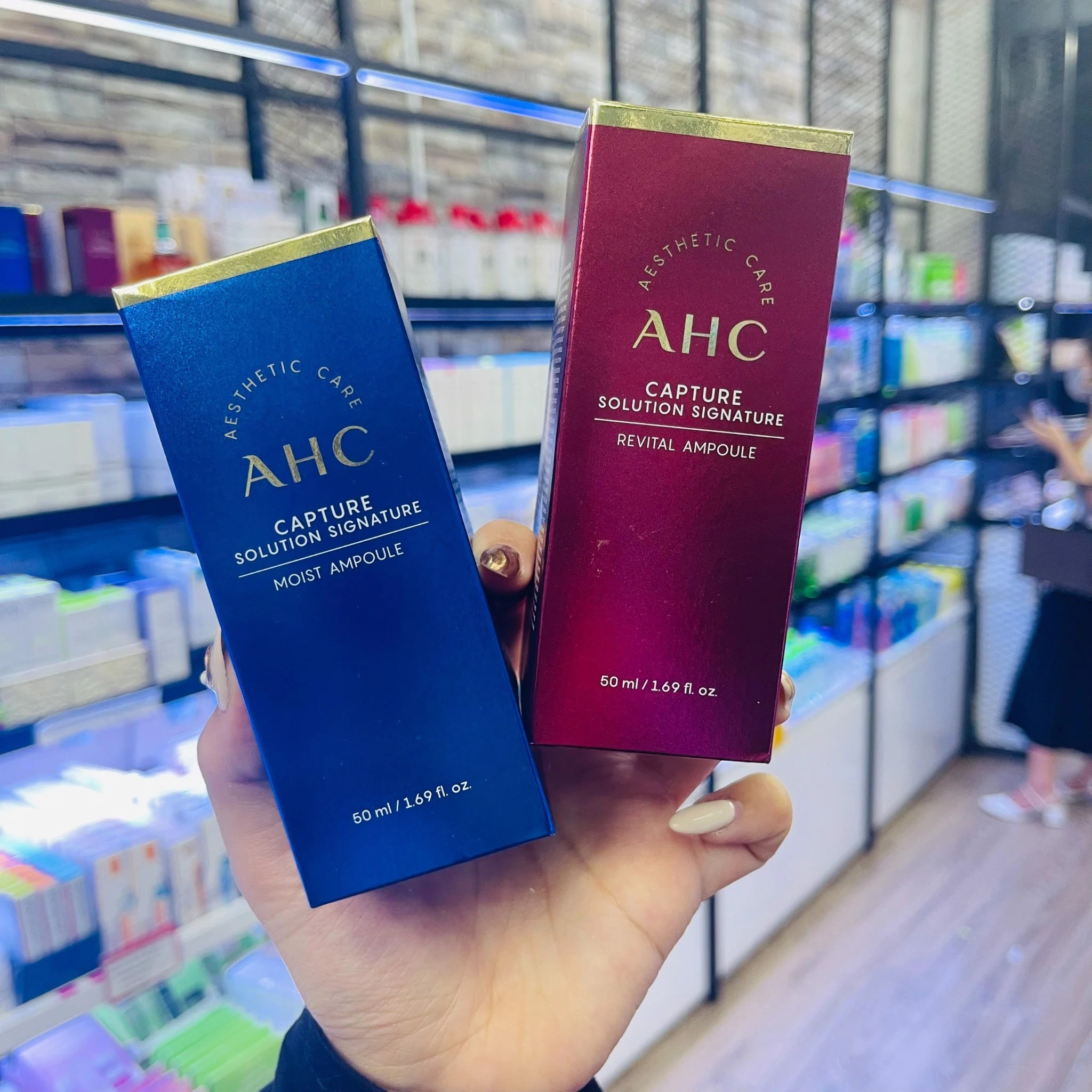 Tinh chất Serum AHC Capture Solution Signature Ampoule 50ml mẫu mới 2022 ( Xanh dương, xanh lá, đỏ )