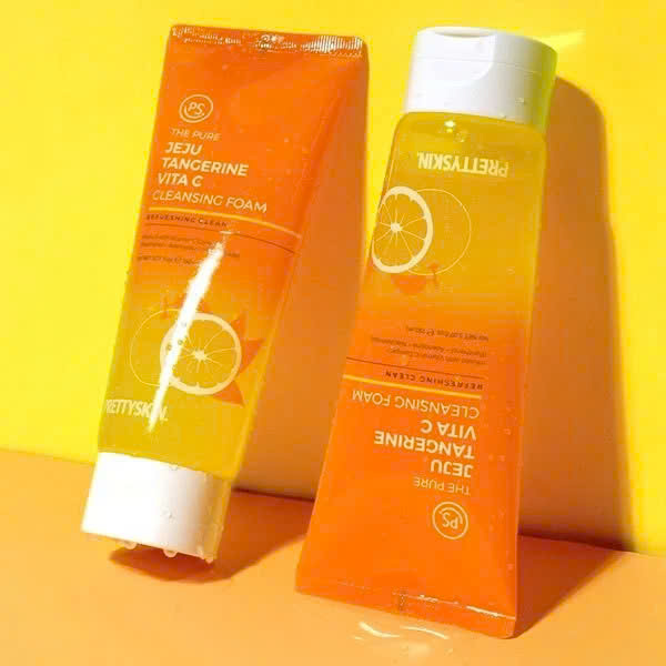 Sữa Rửa Mặt Vitamin C Prettyskin The Pure Jeju Tangerine Vita C Cleansing Foam Dưỡng Ẩm Sâu, Làm Sạch Da  Hàn Quốc 200ml
