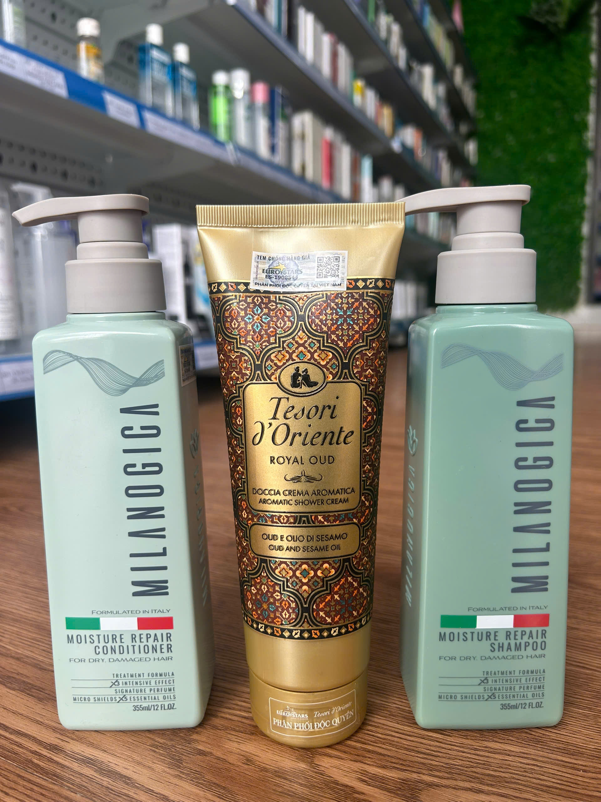 f081 - Combo 3 sản phẩm (Dầu gội & xả phục hồi Milanogica 335ml + Sữa tắm Tesori Hoàng Gia Royal Oud 250ml)