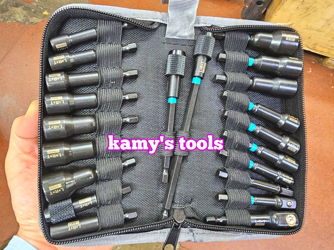 Bộ 21 chi tiết đầu chụp khẩu tuýp bắn bulong đuôi 1/4 inch có nam châm hệ mét và hệ inch thép đen cao cấp L+R+T (LRT)