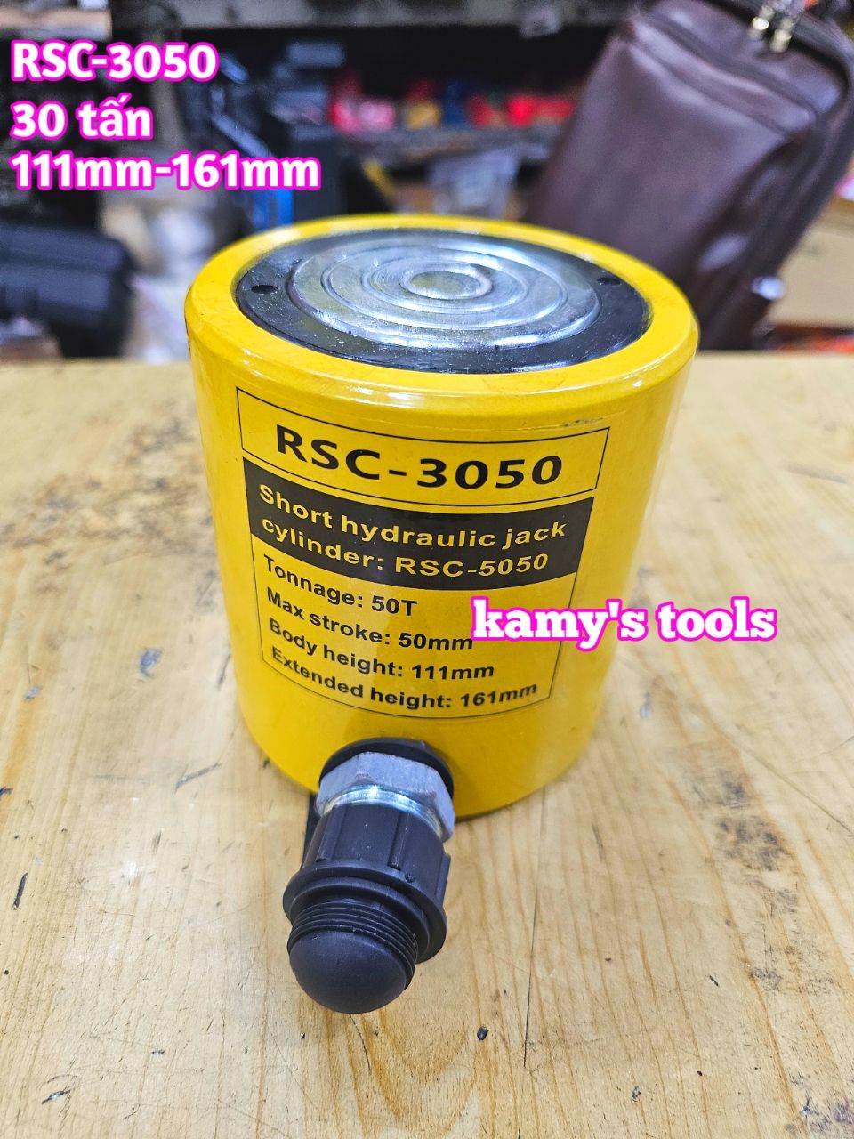 Kích thủy lực 30 tấn hành trình 50mm RSC-3050 111mm-161mm dạng lùn kamytools