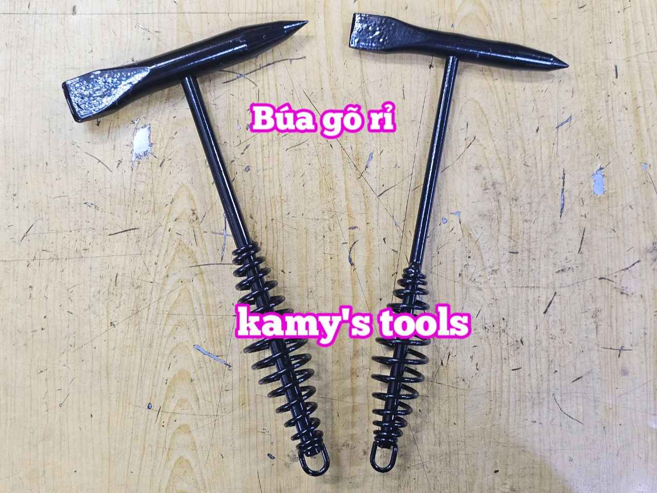 Búa gõ rỉ sét cán sắt có lò xo Wetools WT-2361 WT-2362