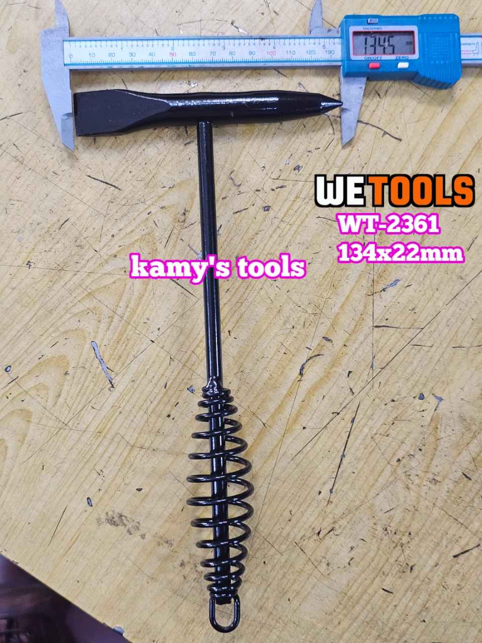 Búa gõ rỉ sét cán sắt có lò xo Wetools WT-2361 WT-2362