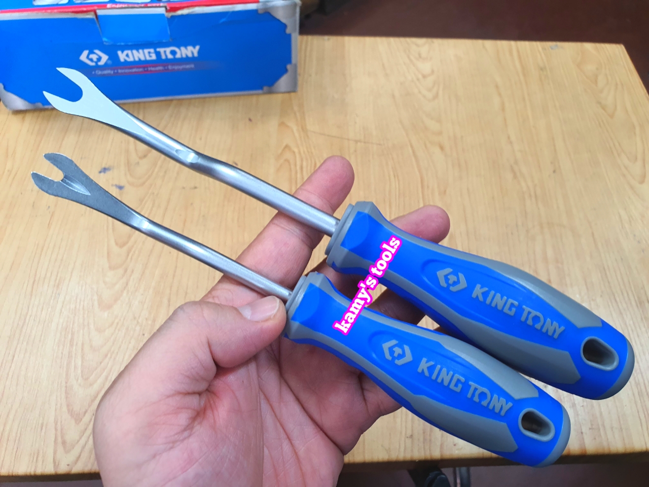 Tua Vít Đầu Chẻ Nạy Ốc Phe Kingtony 43280212 hoặc 48280180