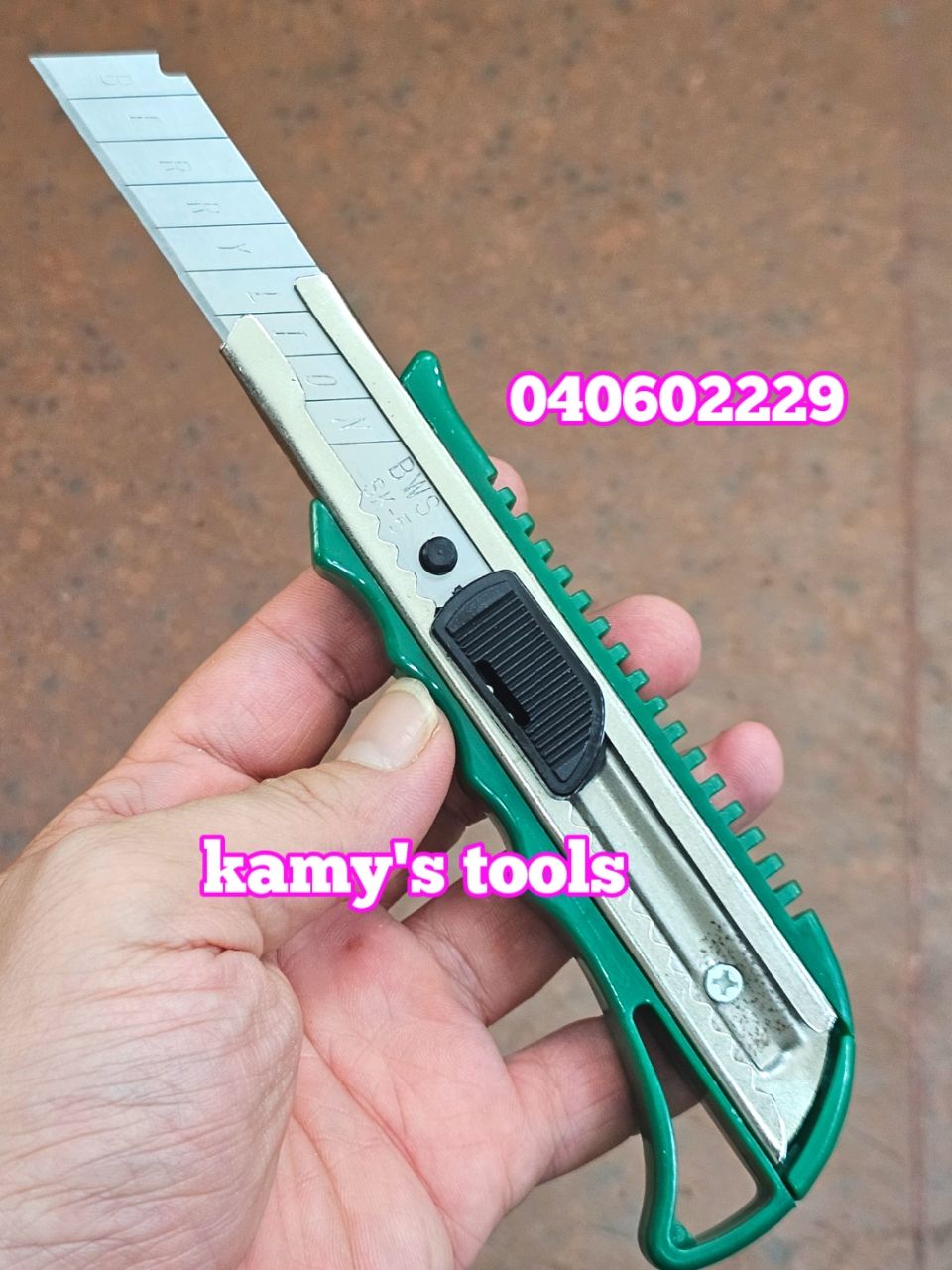 Dao rọc giấy BerryLion bản 18mm model 040602229