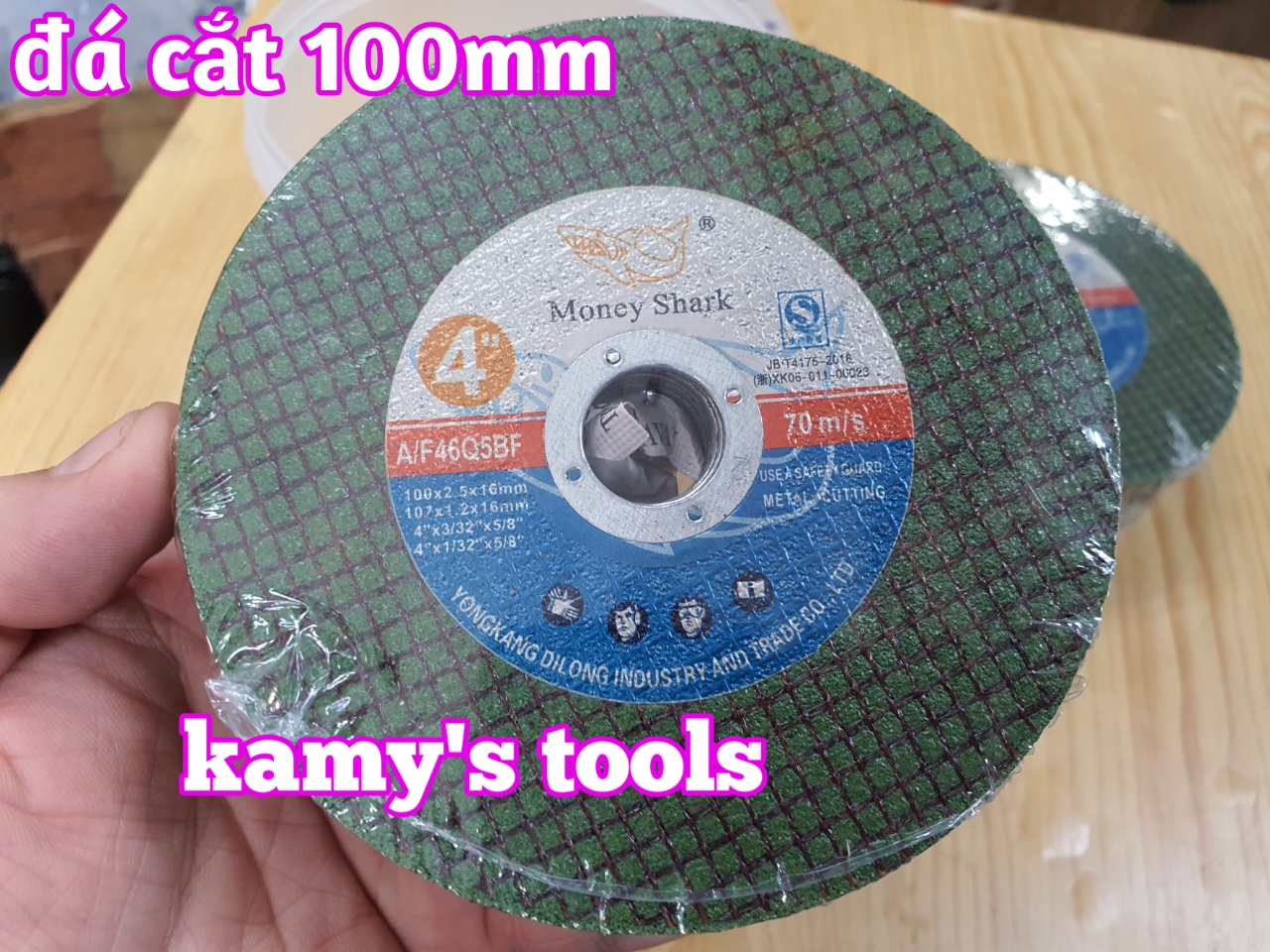 Đá cắt sắt inox 100mm Money Shark loại 1 hộp 50 viên