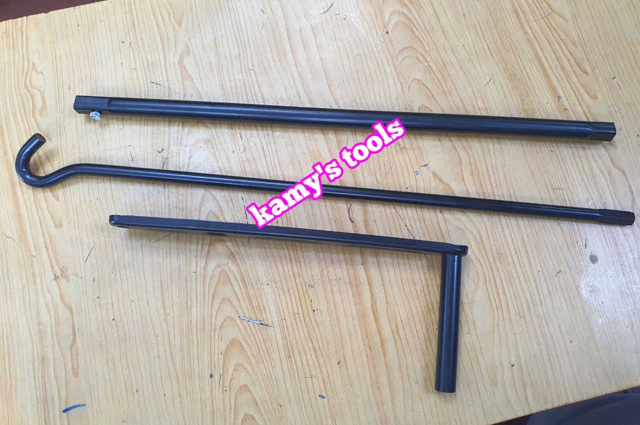 Bộ tay quay 3 khúc tháo mở bánh xe hạ lốp dự phòng Toyota Innova, Fortuner, Hilux, Zace hiệu Stand Upright (1 bộ 3 cây)