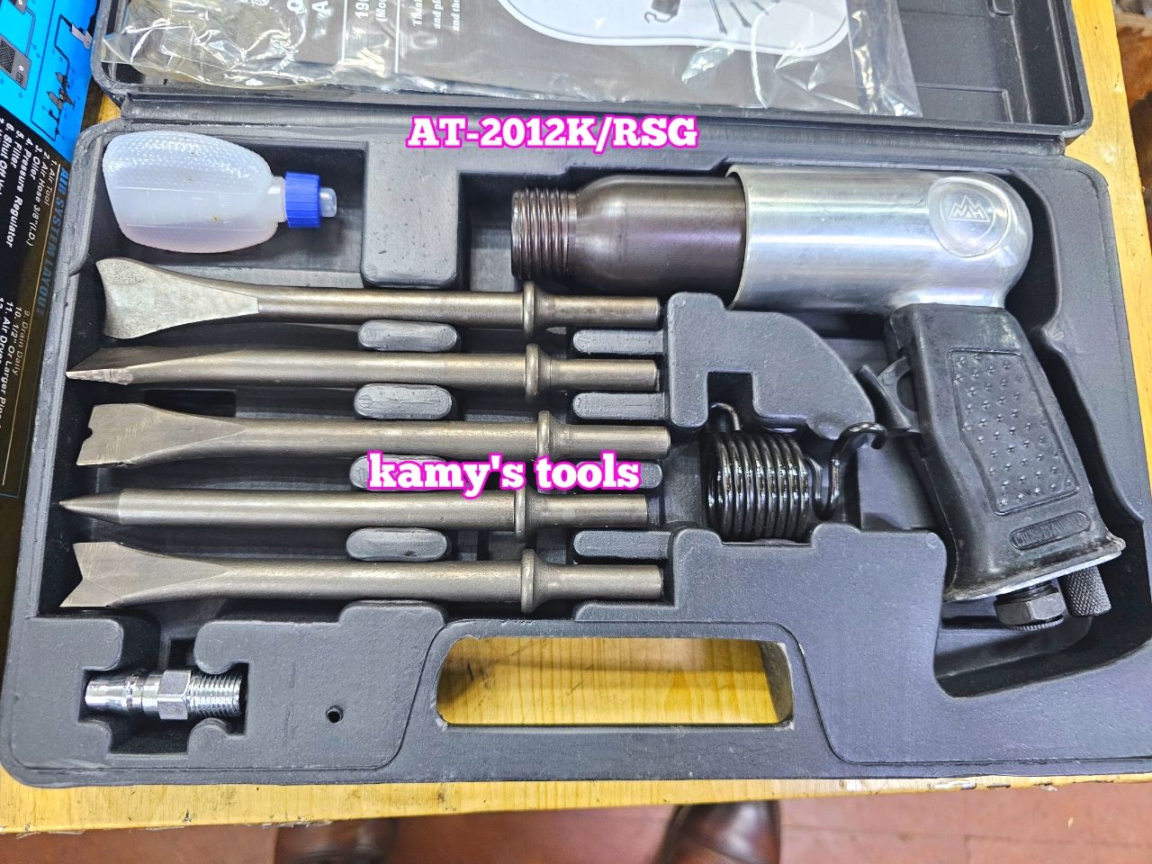 Bộ đục hơi bê tông khí nén 9 chi tiết dài 190mm Hymair AT-2012K/RSG