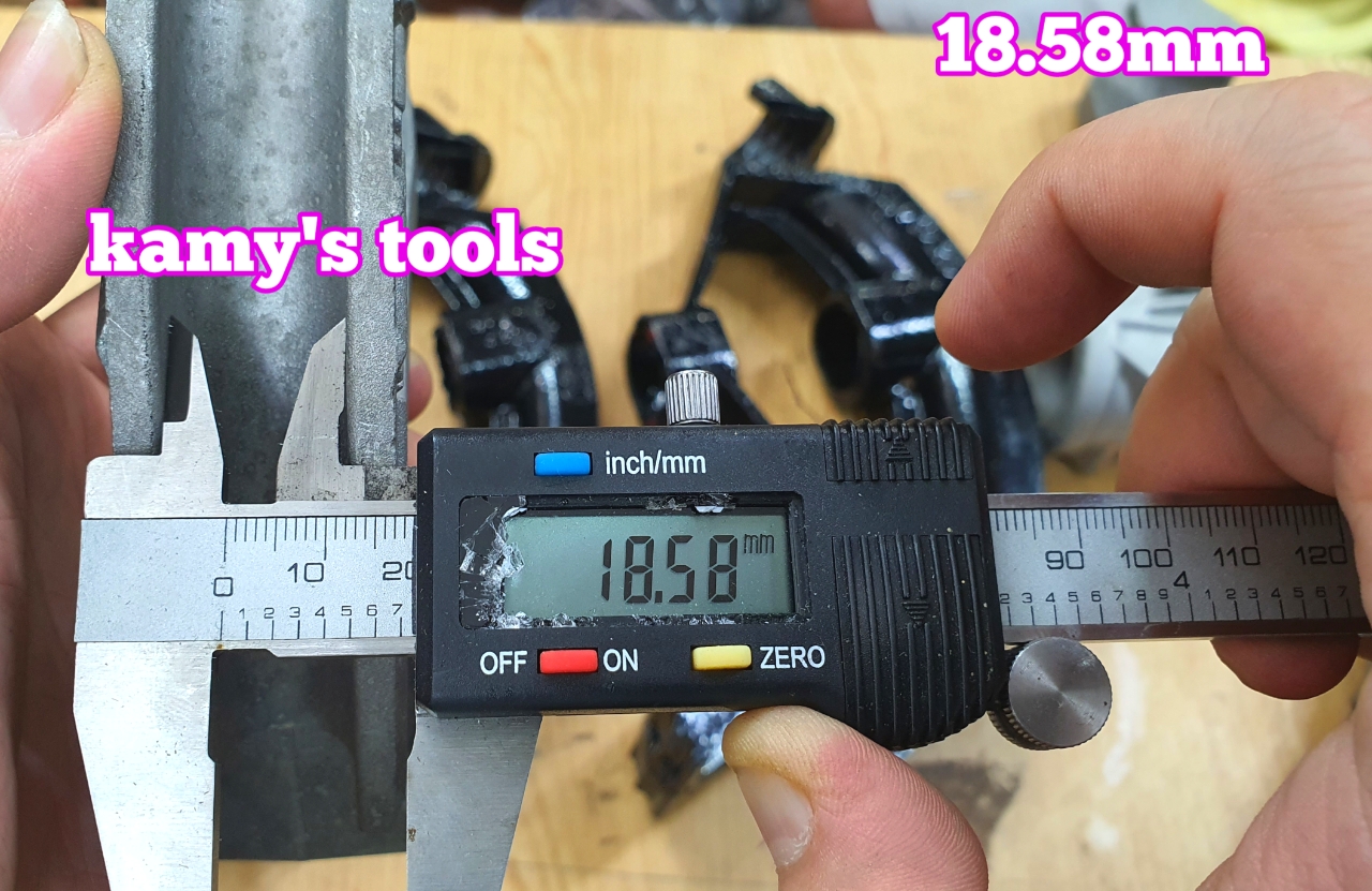 Dụng cụ uốn bẻ ống thép luồn dây điện