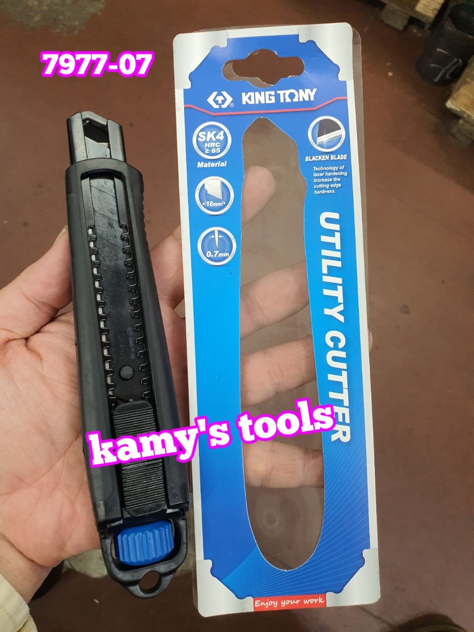 Dao rọc giấy Kingtony 7977-07 dài 180mm thép SK4 có khóa lưỡi và Lưỡi dao rọc giấy Kingtony 7977-07P02