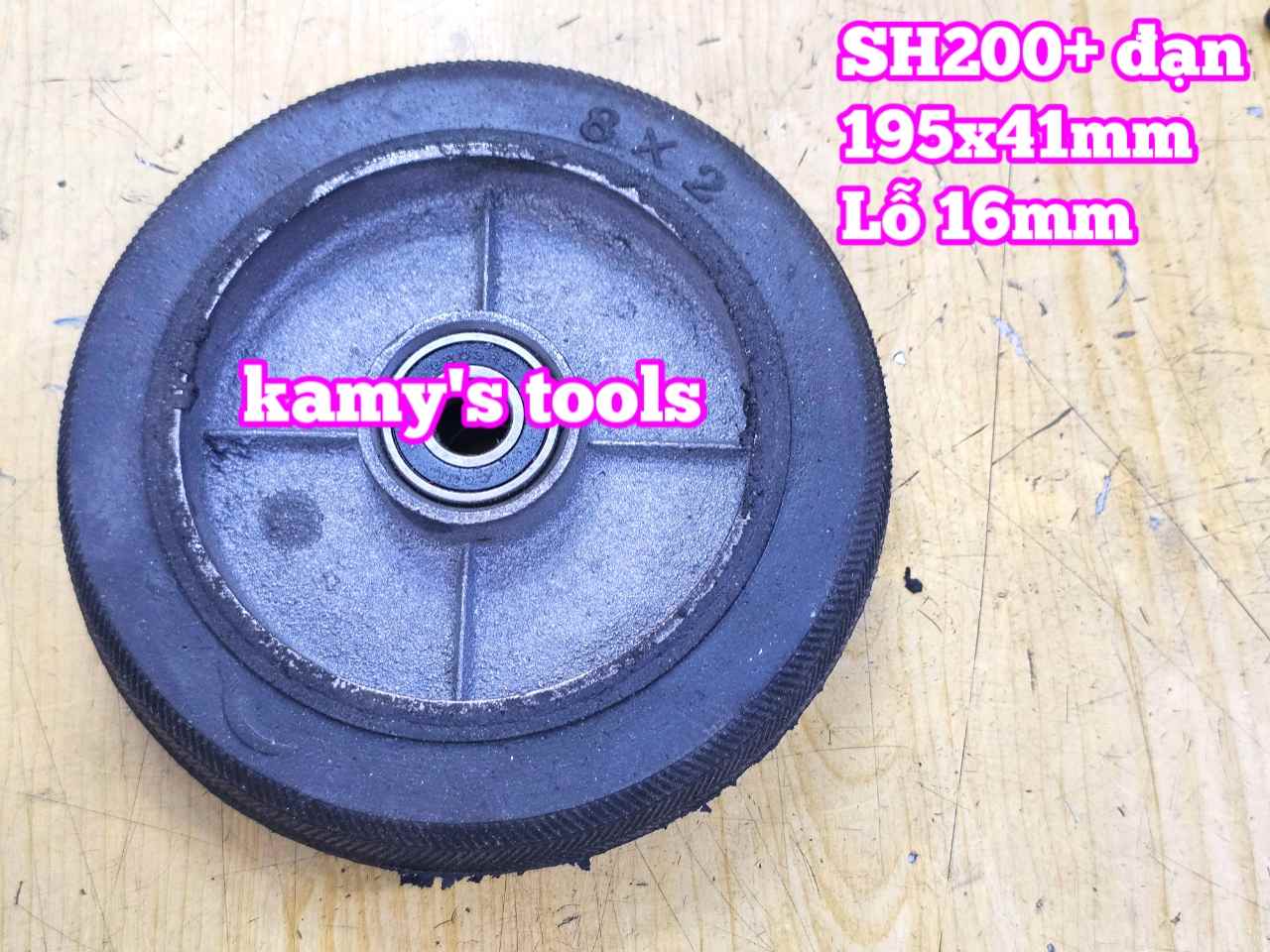 Bánh xe cao su đặc Sanho 200mm kèm bạc đạn 6203RS lỗ 16mm 195x41mm Kamytools