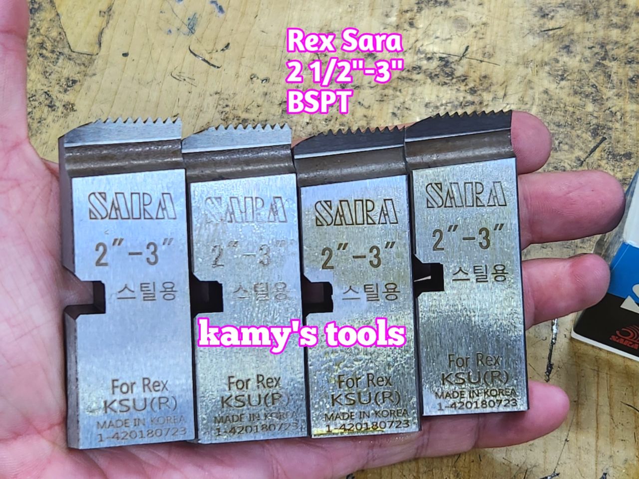 Dao tiện ren ống sắt tráng kẽm Rex hiệu Sara 2 1/2-3 inch ren ống 76-90mm hệ ren thông dụng BSPT