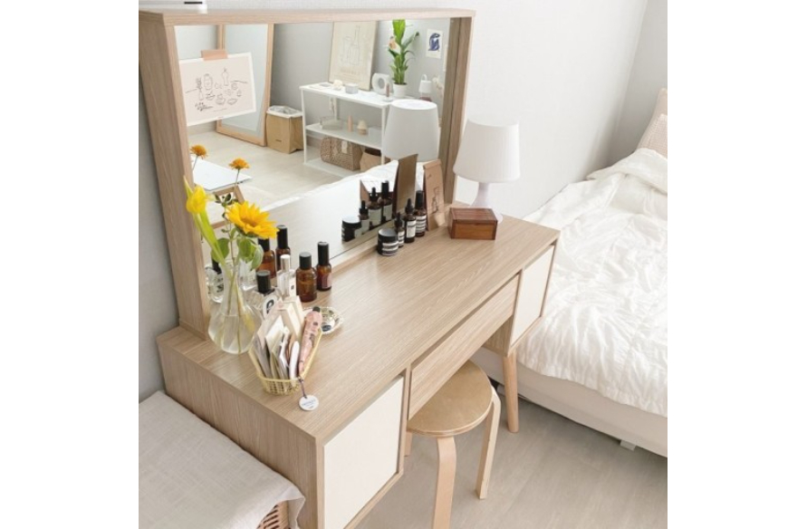 Lựa chọn bàn trang điểm chỉ trong nháy mắt