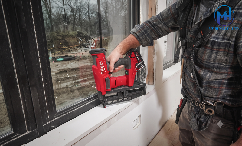 may-ban-dinh-dung-pin-18v-milwaukee-m18-fn16gs-0x0-2