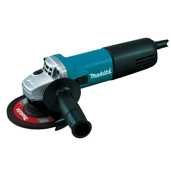 Khi mới sử dụng máy cắt cầm tay makita đường cắt có thể chưa tốt