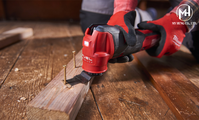 may-cat-da-nang-dung-pin-12v-milwaukee-m12-fmt-0x-3