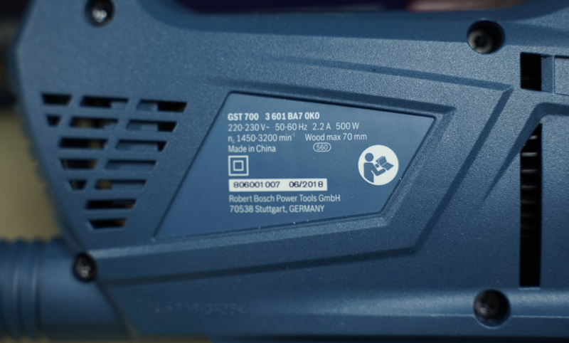 Tính năng thay lưỡi cưa SDS của Bosch GST 700