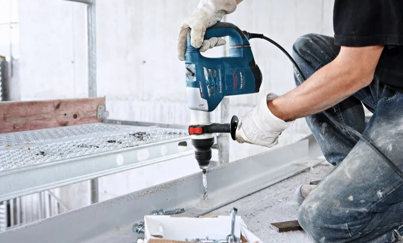 Hướng dẫn khoan đục an toàn với Bosch GBH 4-32 DFR