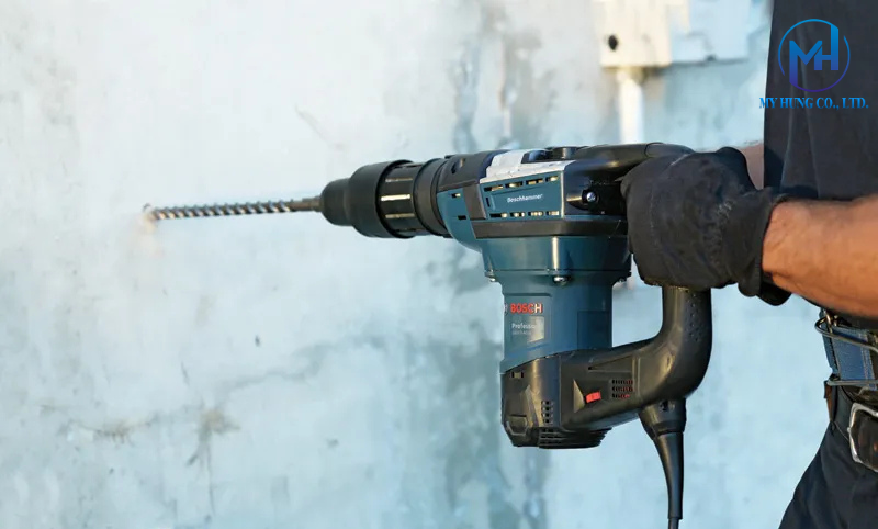 Lực đập 8.5J và hệ thống khớp ly hợp an toàn của Bosch GBH 5-40 D