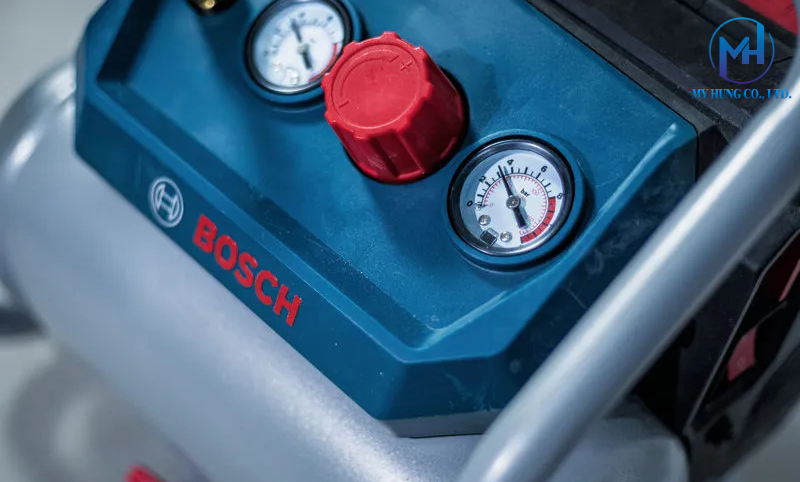Bộ điều chỉnh áp suất thông minh trên máy nén khí Bosch GKO18V-51