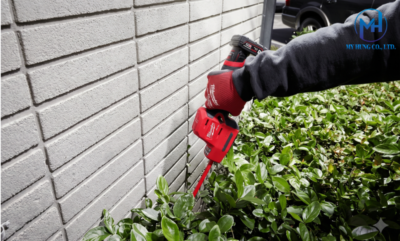 may-tia-hang-rao-dung-pin-12v-milwaukee-m12-fht20-3