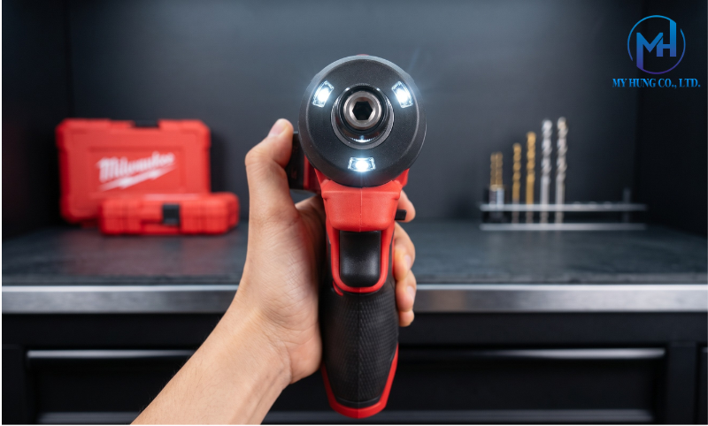 may-van-vit-dung-pin-12v-milwaukee-m12-fid2-0x-4